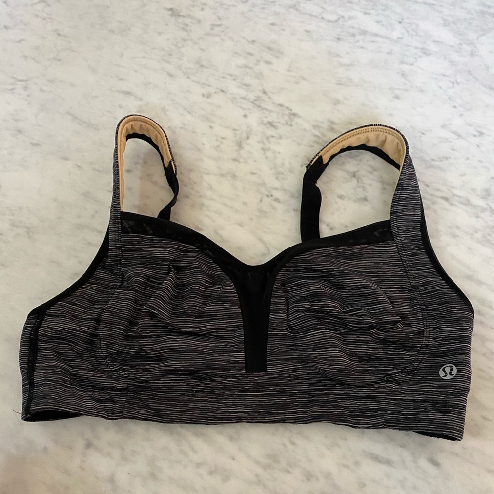 Lululemon “tata tamer” sports bra
